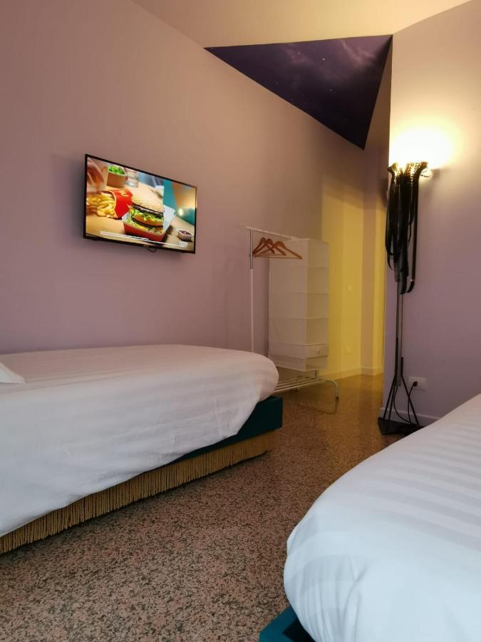 Red Carpet Rooms Бари Экстерьер фото